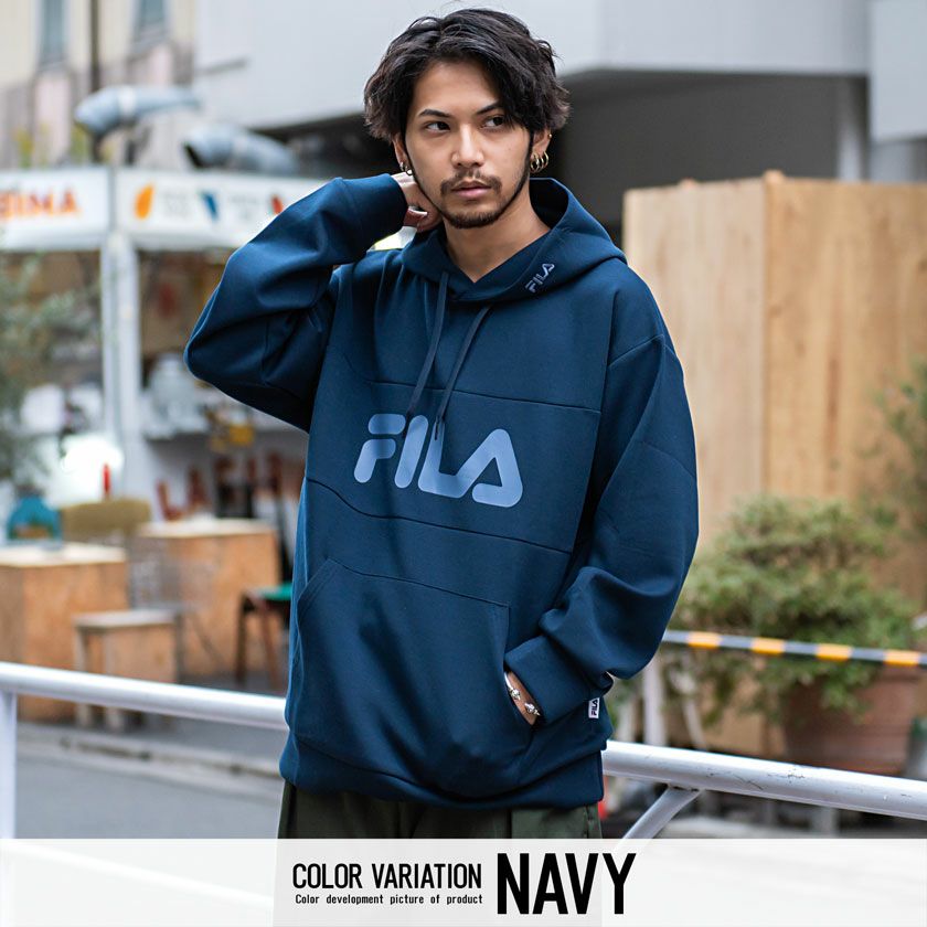 新品未使用　FILA フィラ　プルオーバーフーディもこもこ　パーカー　M 秋冬 パーカー メンズ FILA(フィラ)ロゴプリントストレッチプル