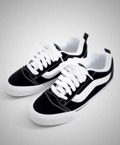 【送料無料】VANS(バンズ)KNU SKOOL BLACK/TRUE WHITE/全1色