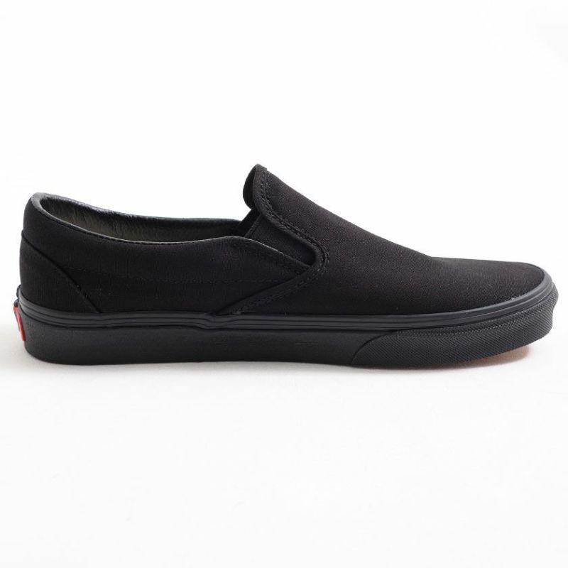 VANS(バンズ)Classic Slip-On Black/Black/全1色