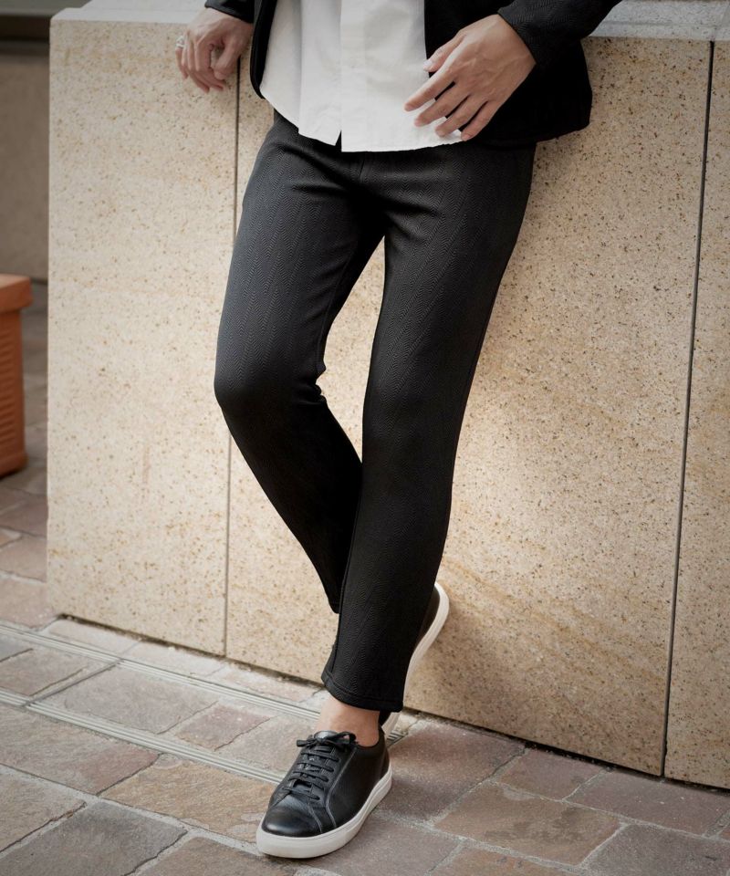 CavariA(キャバリア)ふくれシェブロン柄アンクルパンツ/全2色