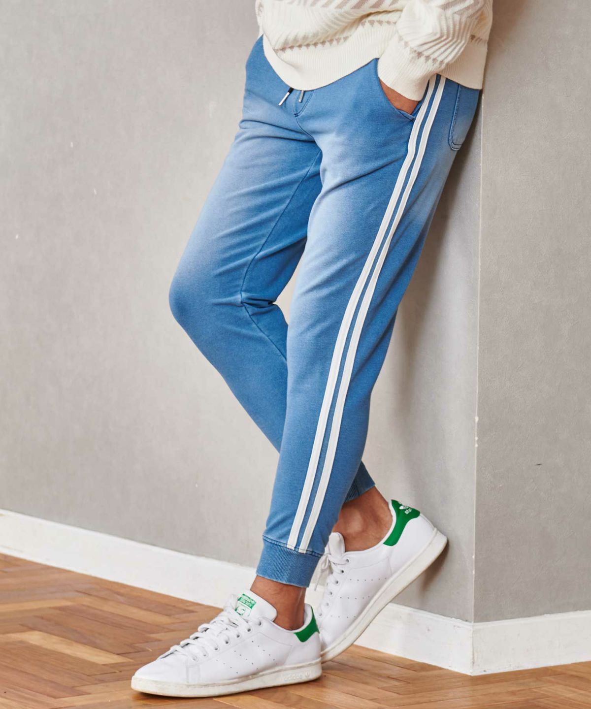 CavariA(キャバリア)インディゴ2本ラインジョガーパンツ/全2色