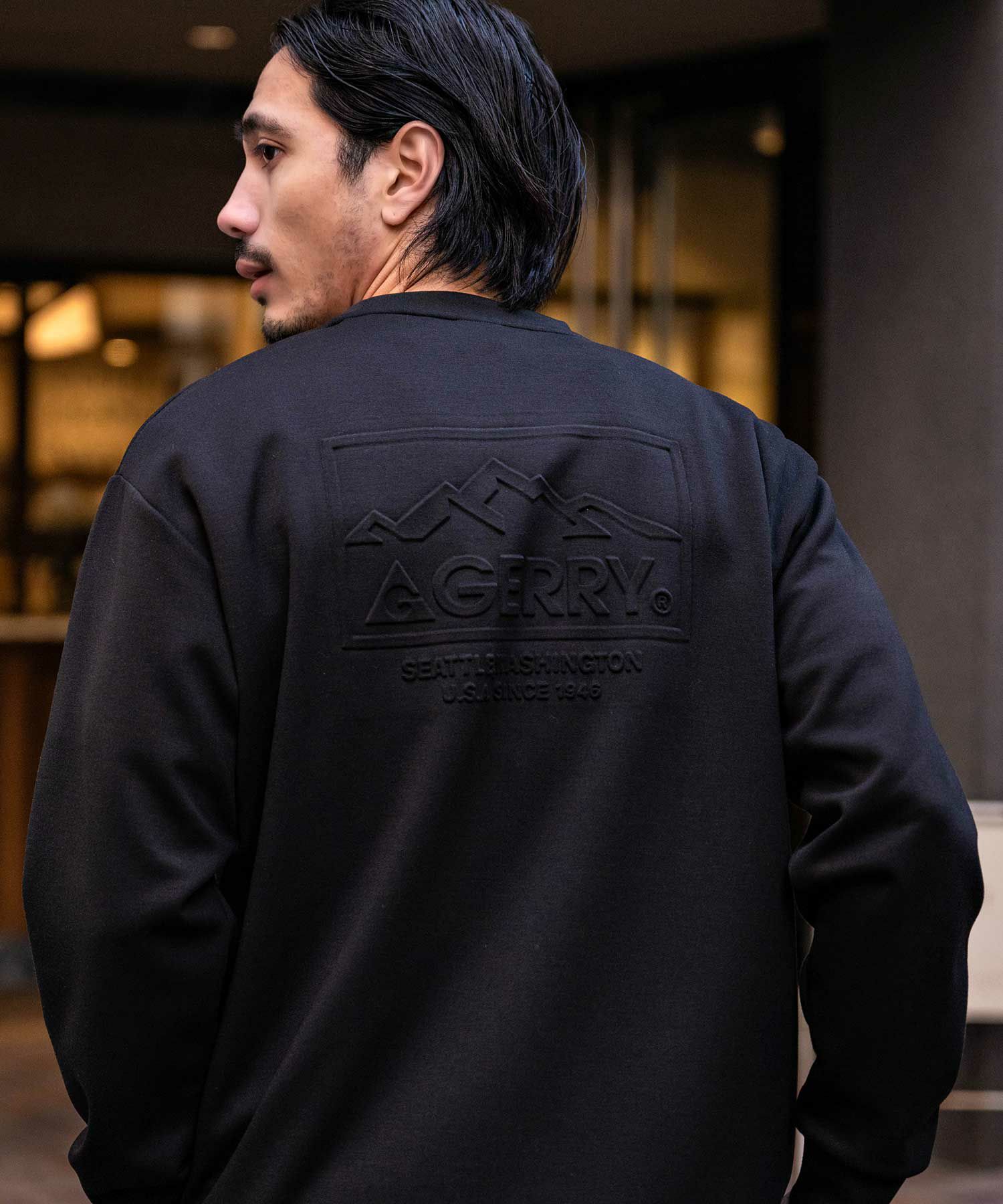 GERRY(ジェリー)ダンボールバックエンボス長袖クルーネック/全2色