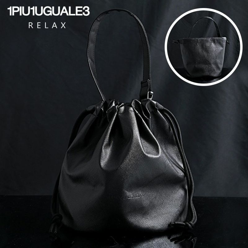 1PIU1UGUALE3 RELAX(ウノピゥウノウグァーレトレ リラックス)SAFFIANO DRAWSTRING BAG/全1色